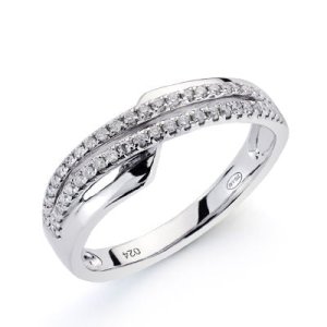 18K SORTIJA ORO BLANCO 50 DIAMANTES TALLA BRILLANTE 0.200 QTS. ANCHO: 6,5MM