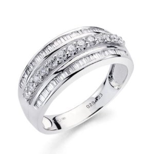 18K SORTIJA ORO BLANCO DIAMANTES TALLA BRILLANTE 0.273/0.38  QTS. ANCHO: 8MM