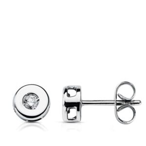 18K PENDIENTES ORO BLANCO CHATON 6 MM DIAMANTES 0.10 QTS.