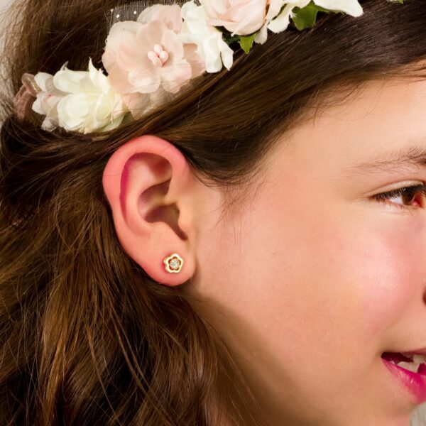 18K PENDIENTES ORO AMARILLO FLOR Y CIRCONITAS 8X8 MM PRESION - Imagen 2