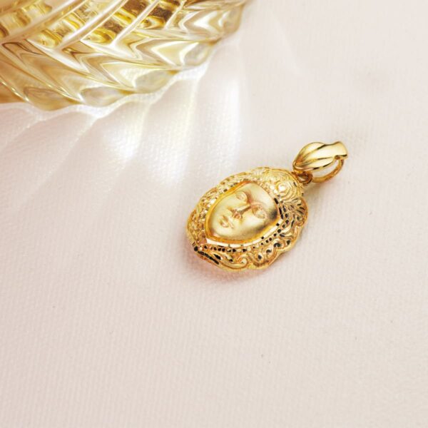 18K COLGANTE ORO AMARILLO ROSTRO VIRGEN DEL ROCIO  26 X 18 MM - Imagen 2