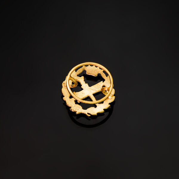 18K INSIGNIA ORO AMARILLO FILOSOFIA.  15 X 15 MM - Imagen 3