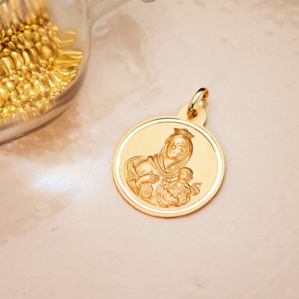 18K MEDALLA VIRGEN DEL CARMEN BISEL 26 MM - Imagen 2