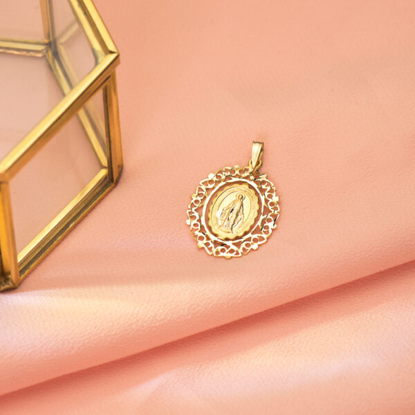 18K MEDALLA VIRGEN DE LA MILAGROSA CERCO 27X21 MM 3.50 GR - Imagen 2