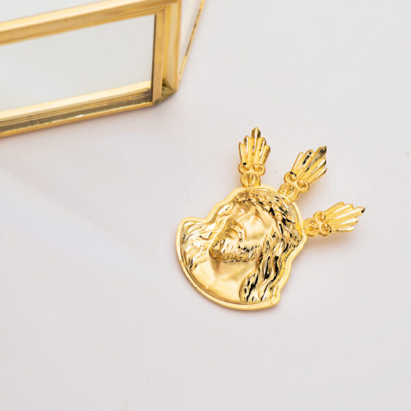 18K COLGANTE CABEZA DE CRISTO POTENCIAS 38X29 MM - Imagen 3