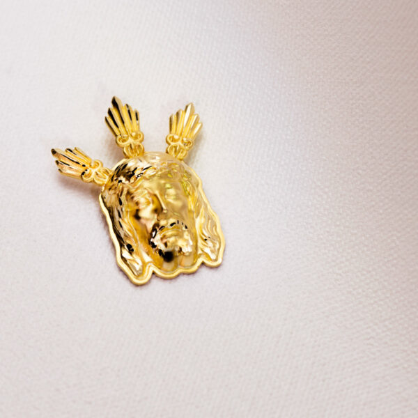 18K COLGANTE CABEZA DE CRISTO POTENCIAS 39X28 MM - Imagen 3
