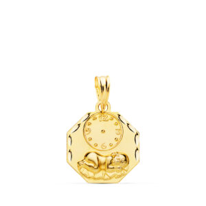 18K MEDALLA OCTOGONAL NIÑO DE LA HORA CON RELOJ TALLADA. 15 X 15 MM