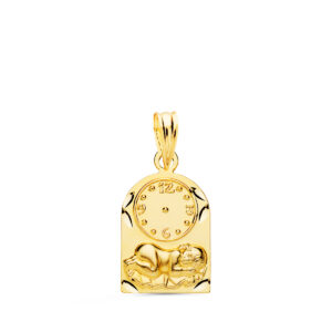 18K MEDALLA ARCO NIÑO DE LA HORA CON RELOJ TALLADA. 18 X 11 MM