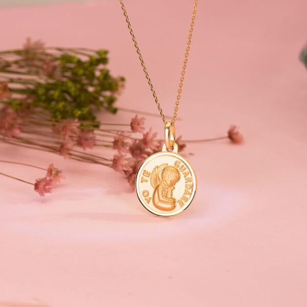 18K MEDALLA ANGEL "YO TE GUARDARE" BISEL 16 MM - Imagen 2